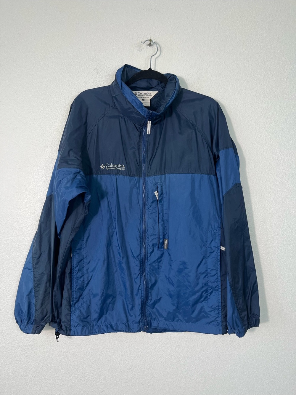 Columbia Men’s Sportswear Packable Windbreaker Hooded Jacket Rain Size Medium